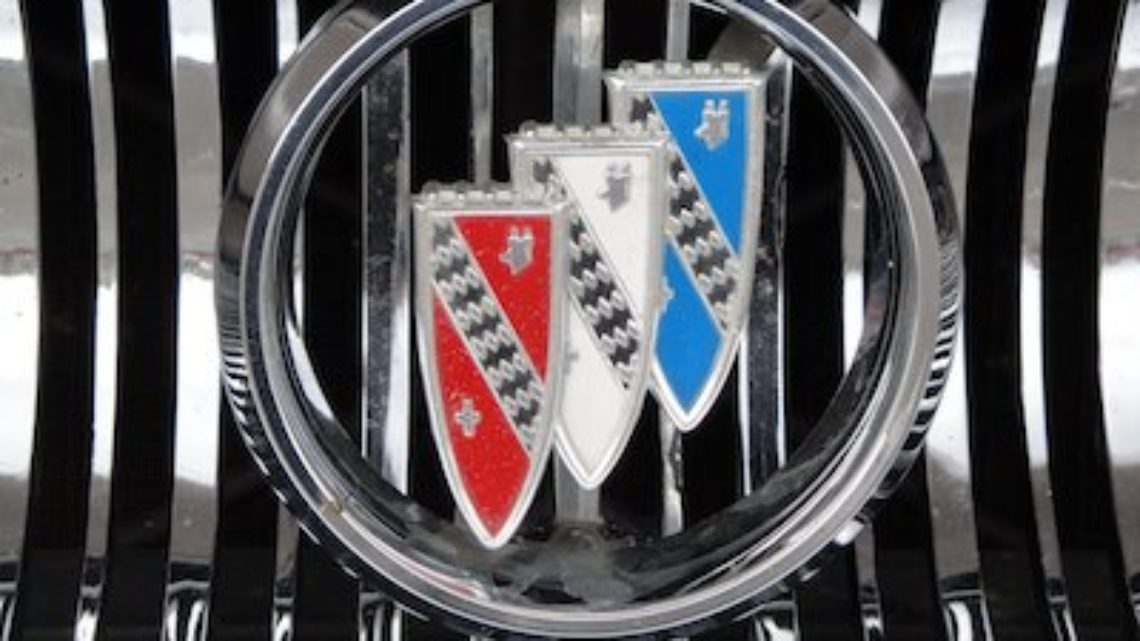 Buick логотип