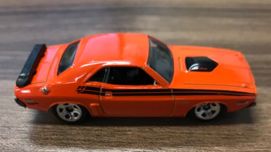 Dodge Challenger 1971 - Hot Wheels 2011